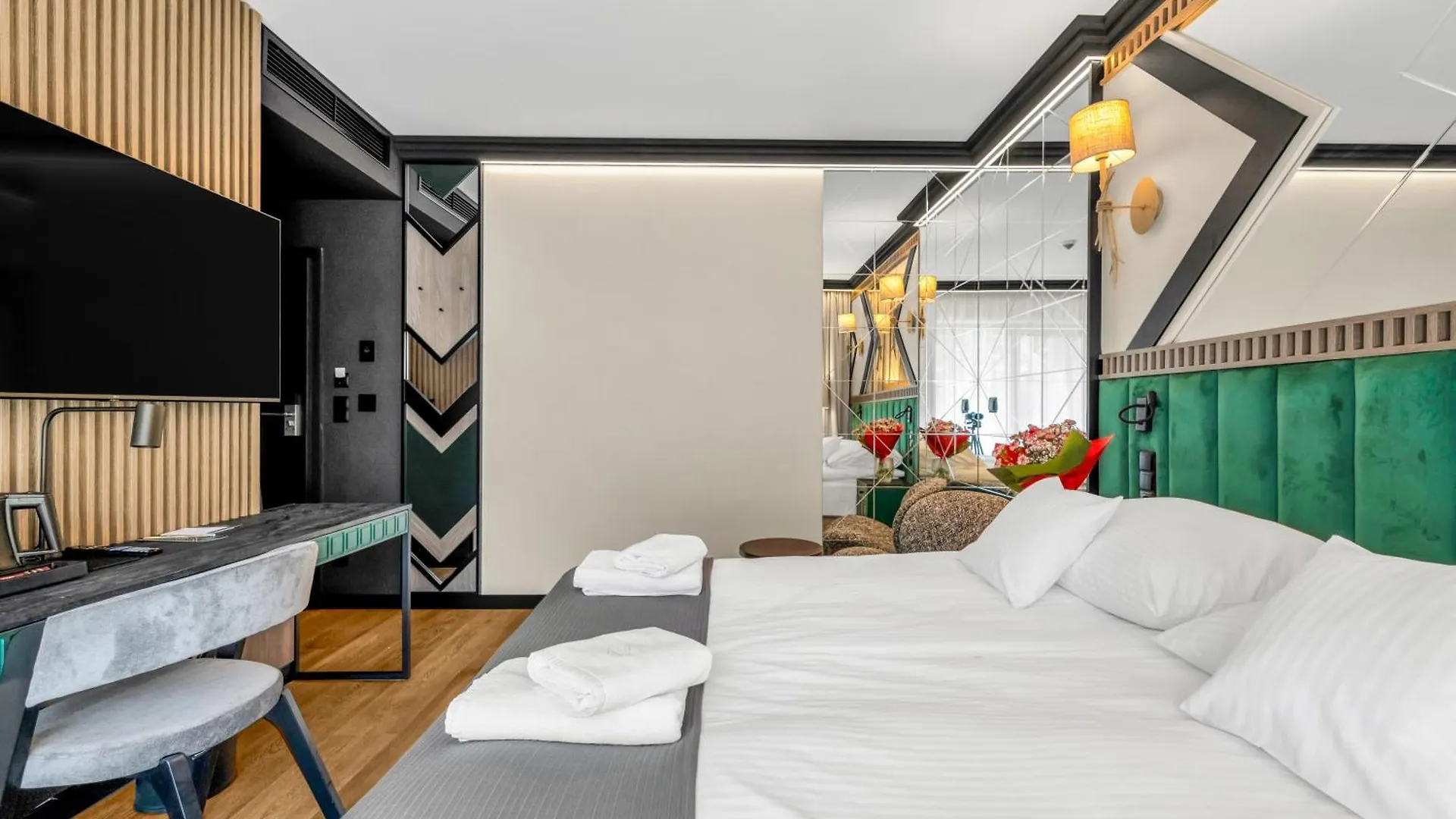 Rysy Boutique Aparthotel Закопане 0*,  Польша